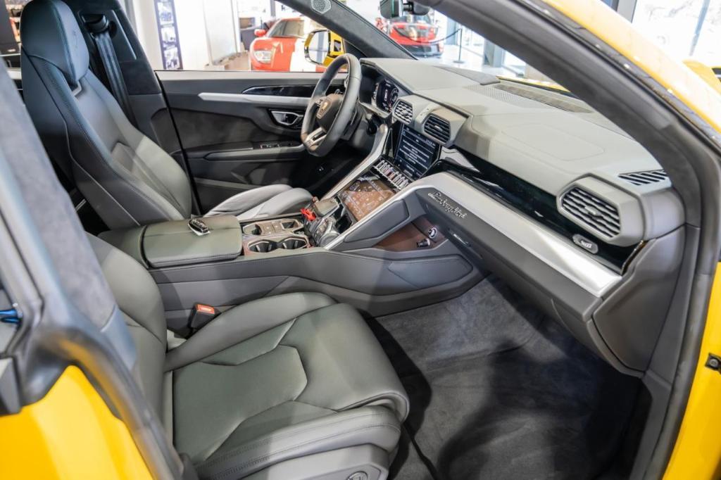 used 2024 Lamborghini Urus car, priced at $267,777