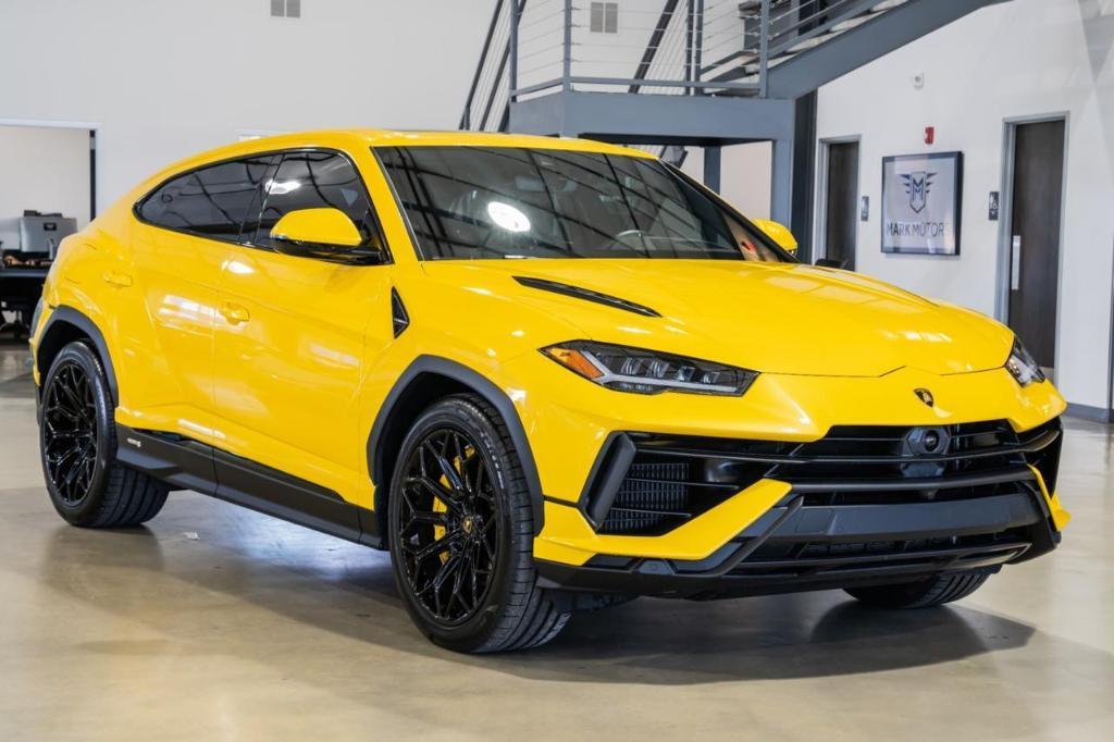 used 2024 Lamborghini Urus car, priced at $267,777