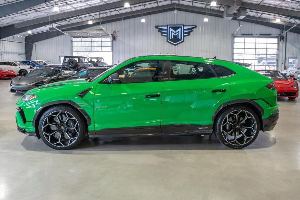 used 2023 Lamborghini Urus car, priced at $297,777