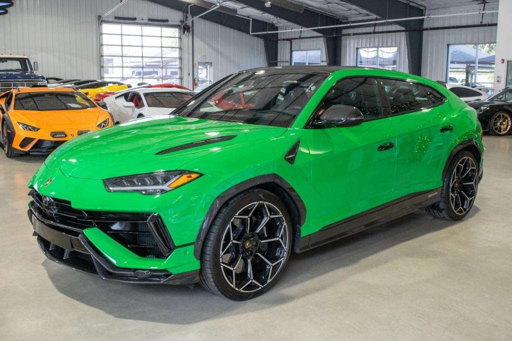 used 2023 Lamborghini Urus car, priced at $297,777