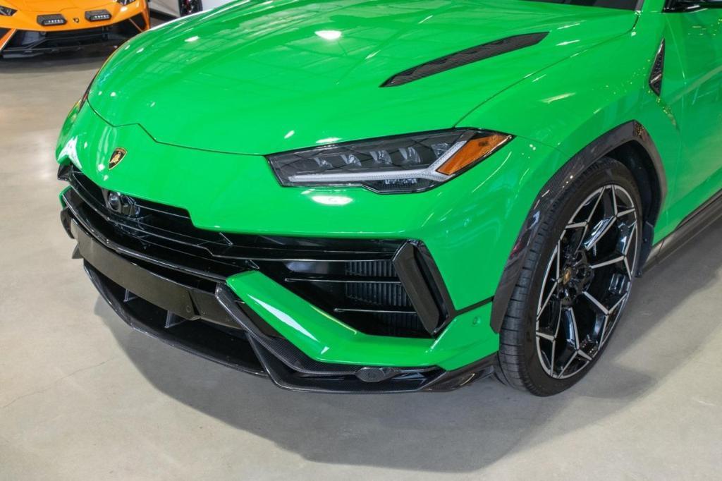 used 2023 Lamborghini Urus car, priced at $297,777