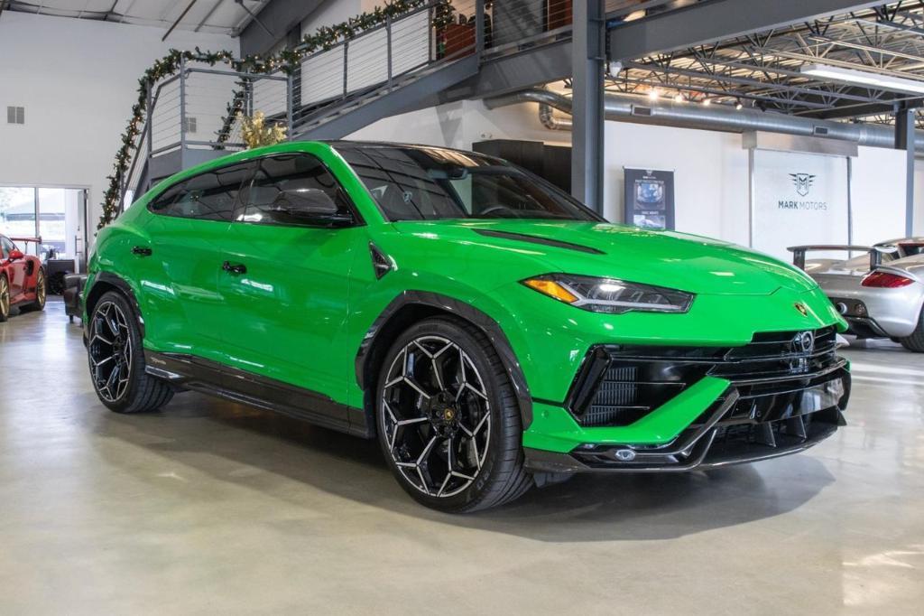 used 2023 Lamborghini Urus car, priced at $297,777