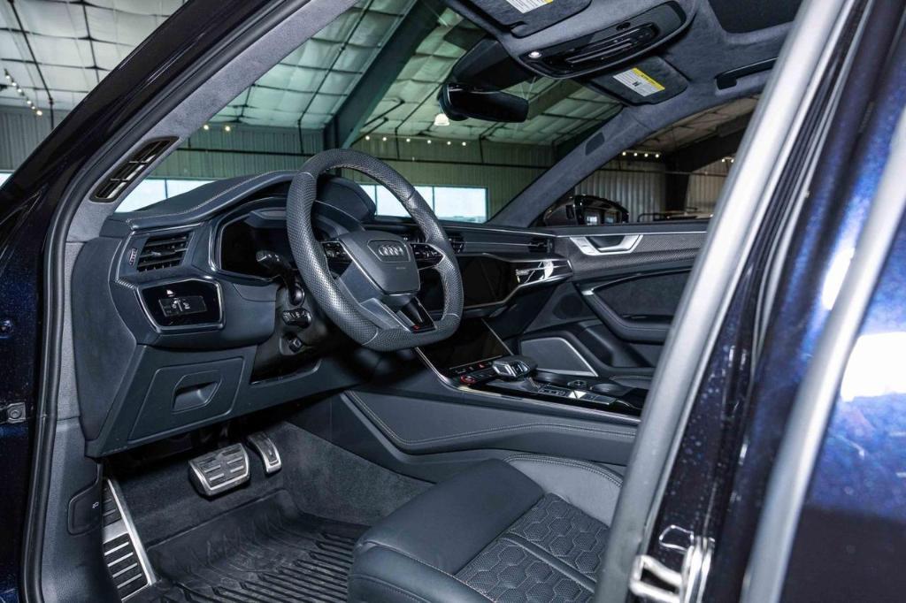 used 2024 Audi RS 6 Avant car, priced at $138,806