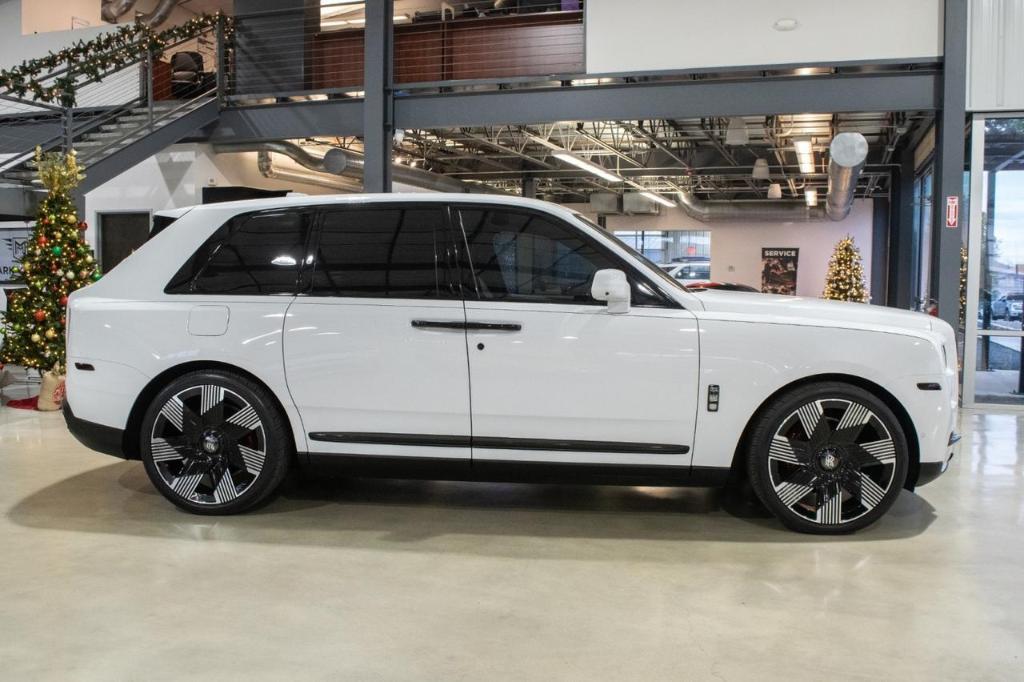 used 2023 Rolls-Royce Cullinan car, priced at $354,777