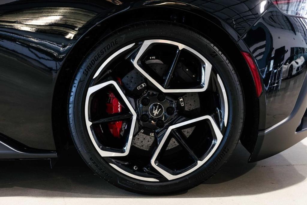 used 2022 Maserati MC20 car, priced at $189,818
