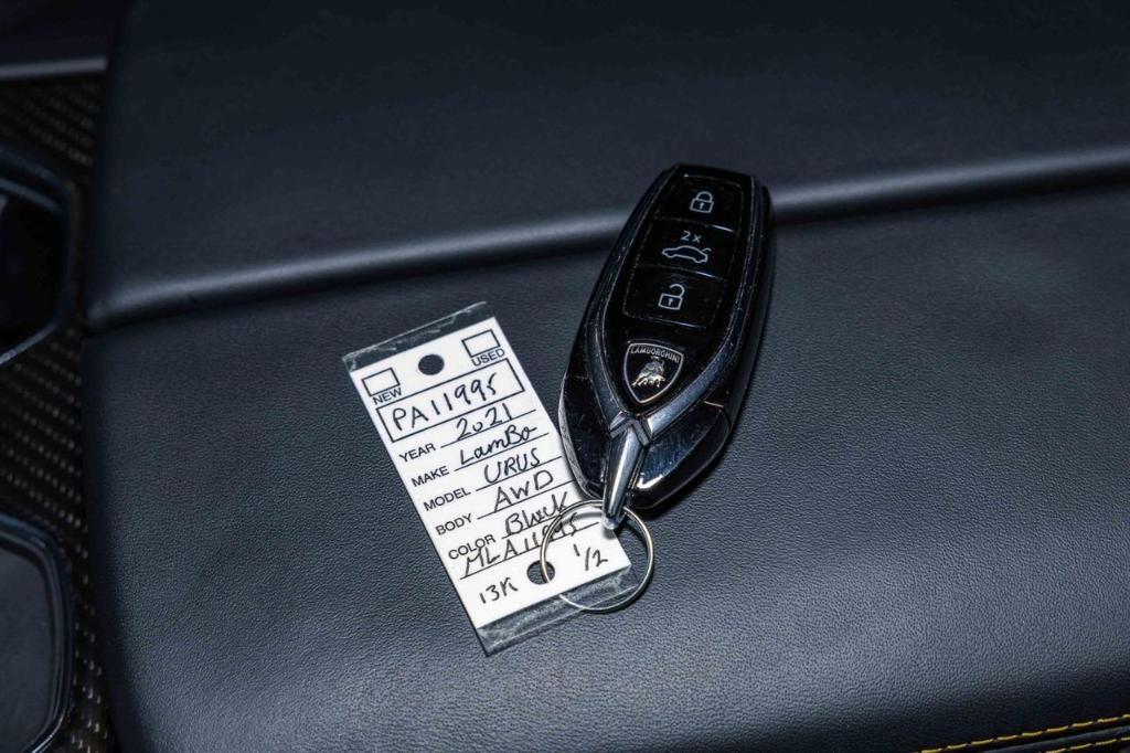 used 2021 Lamborghini Urus car, priced at $212,817