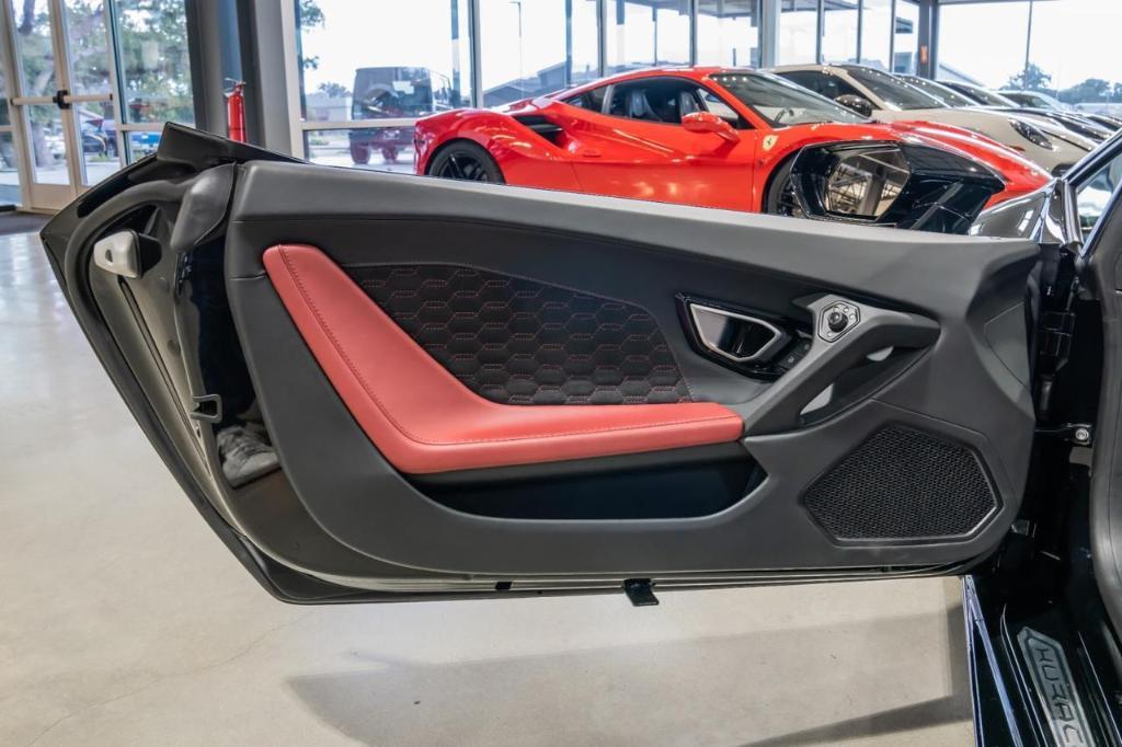 used 2020 Lamborghini Huracan EVO car, priced at $277,777