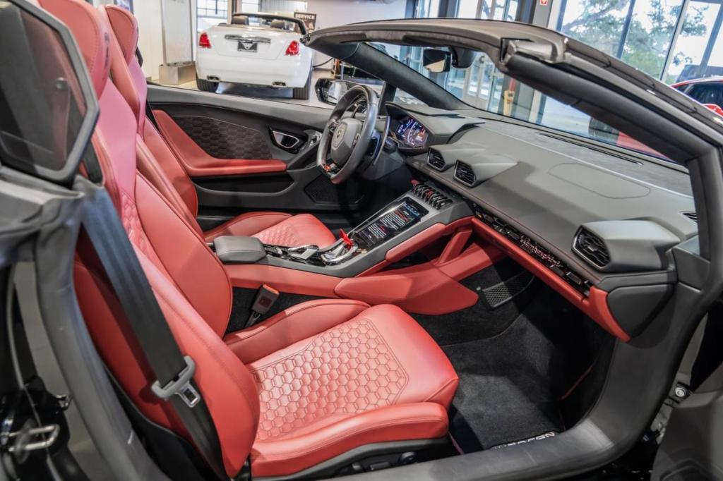 used 2020 Lamborghini Huracan EVO car, priced at $277,777