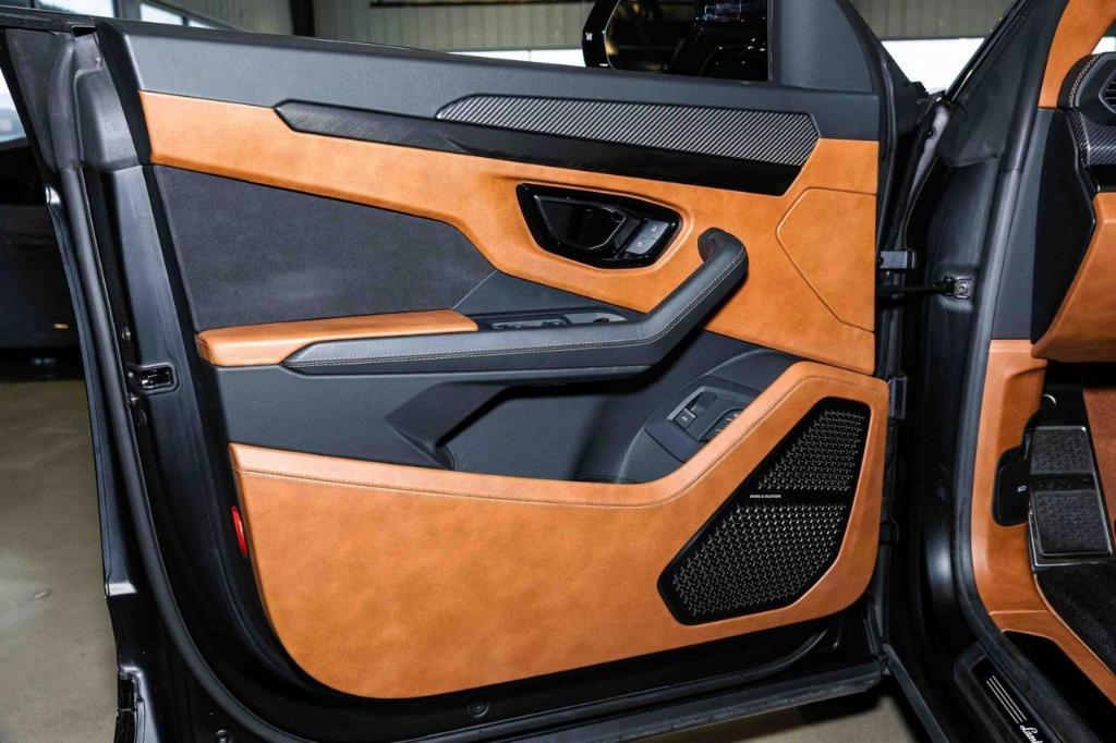 used 2023 Lamborghini Urus car, priced at $244,816