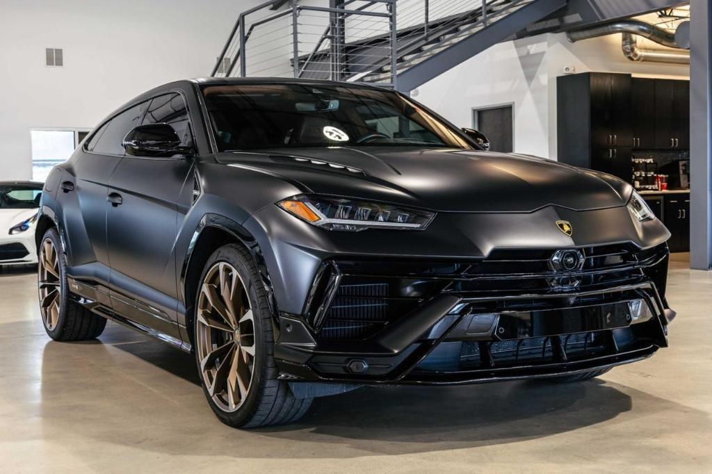 used 2023 Lamborghini Urus car, priced at $244,816