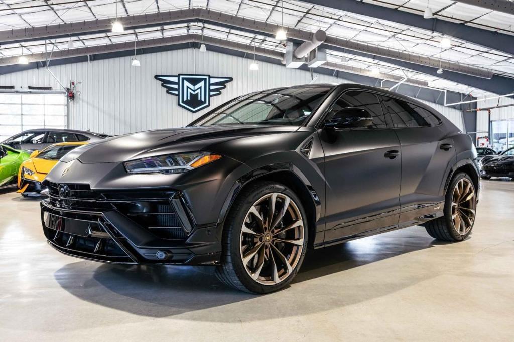 used 2023 Lamborghini Urus car, priced at $244,816