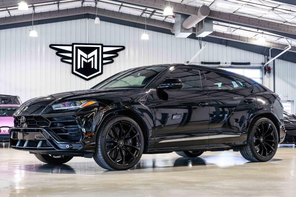 used 2021 Lamborghini Urus car, priced at $204,808