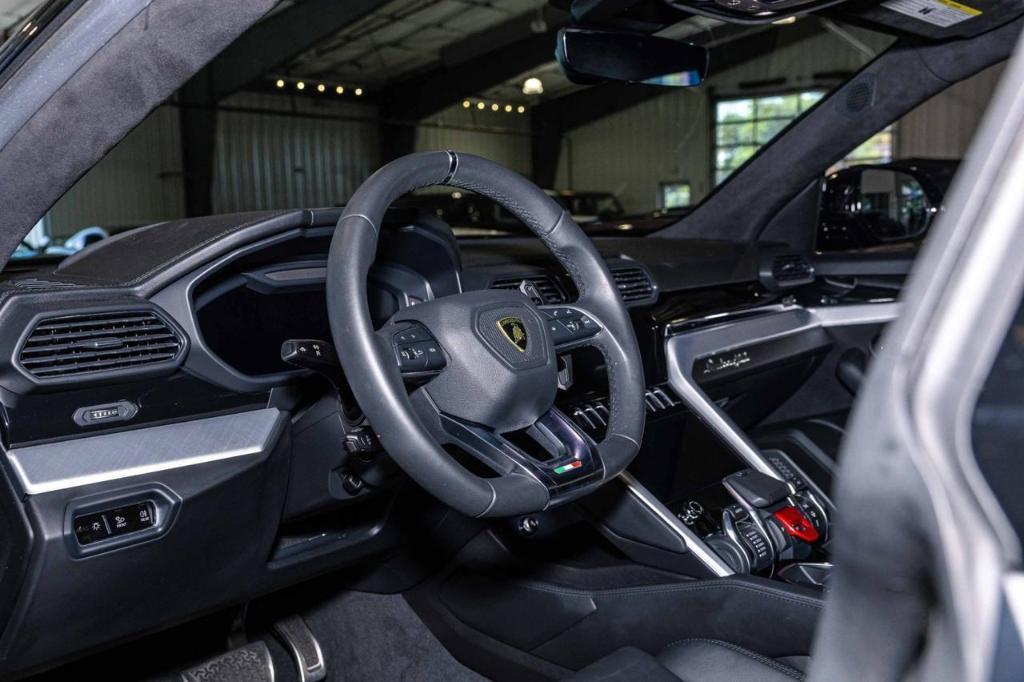 used 2021 Lamborghini Urus car, priced at $209,831