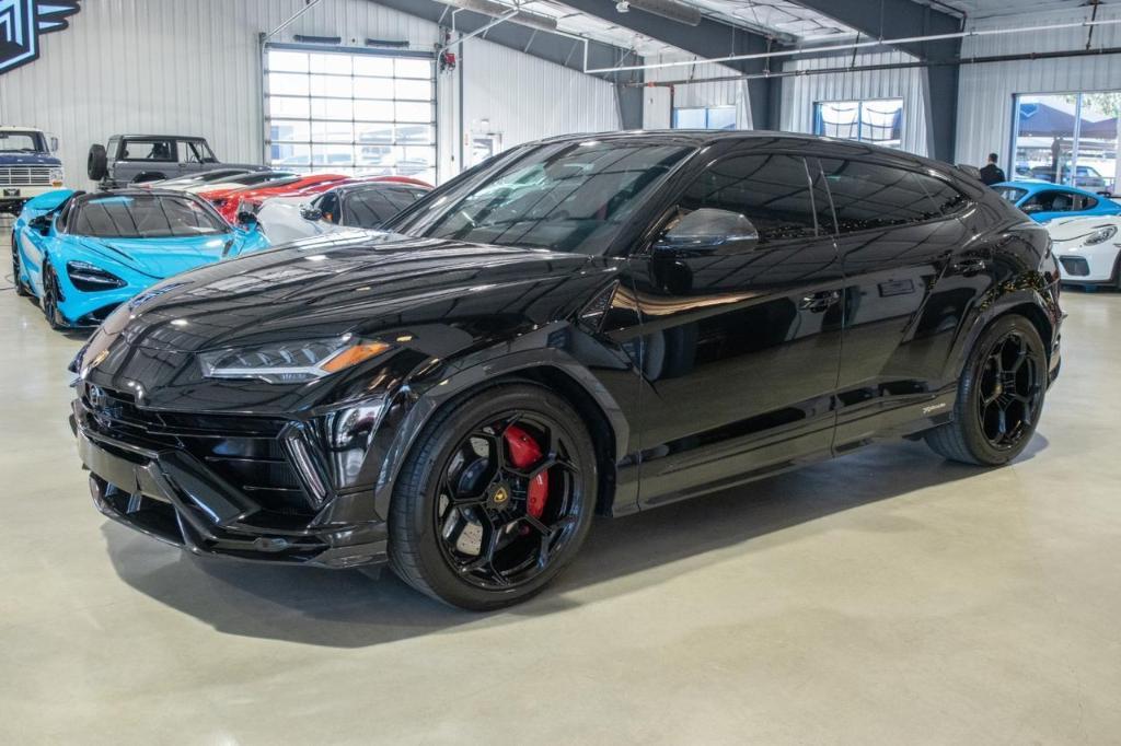 used 2023 Lamborghini Urus car, priced at $299,888