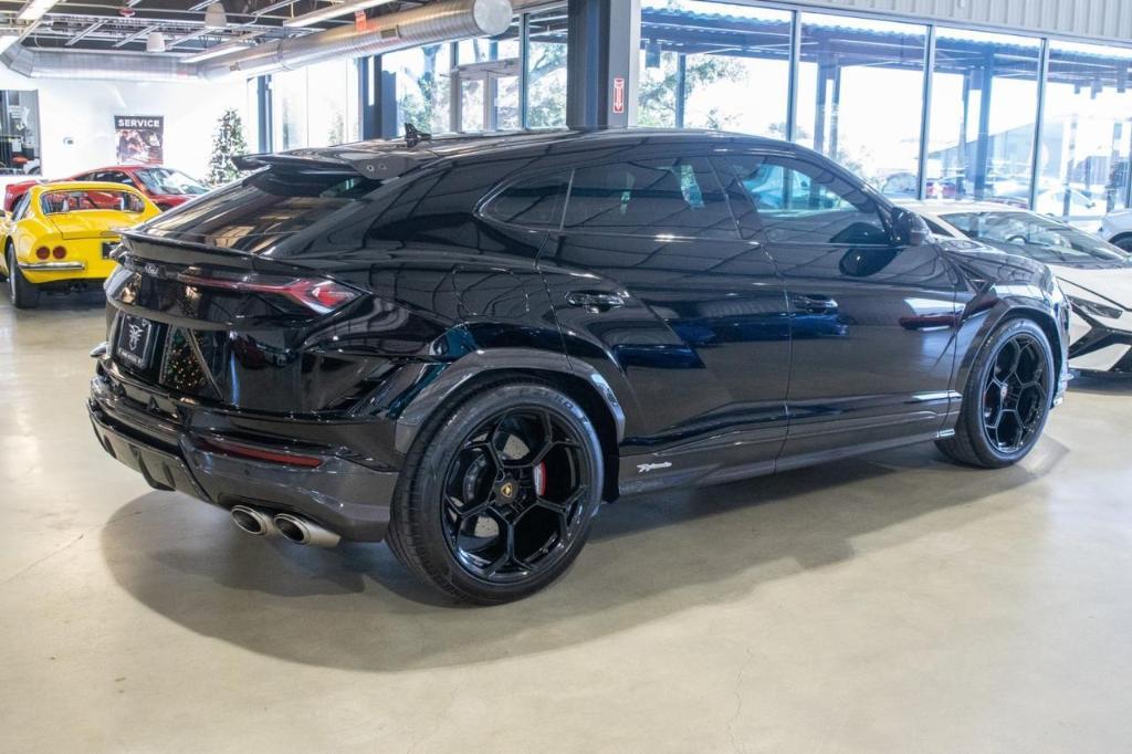 used 2023 Lamborghini Urus car, priced at $299,888