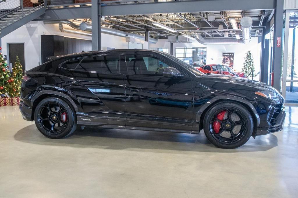 used 2023 Lamborghini Urus car, priced at $299,888