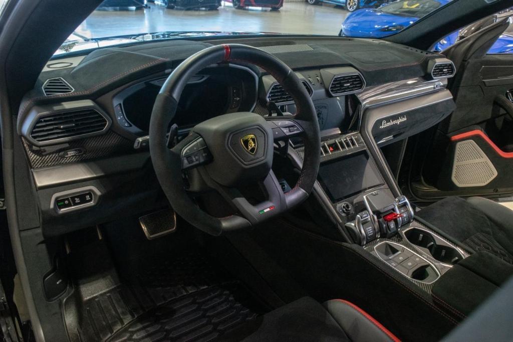 used 2023 Lamborghini Urus car, priced at $299,888