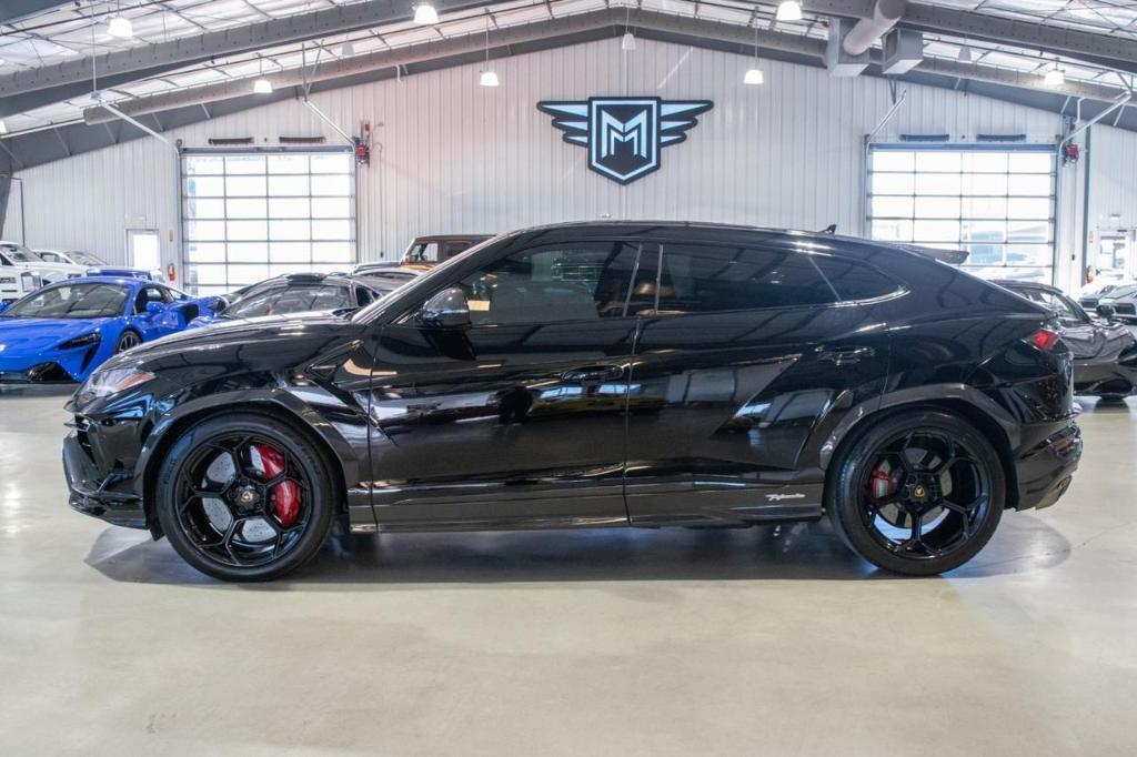 used 2023 Lamborghini Urus car, priced at $299,888