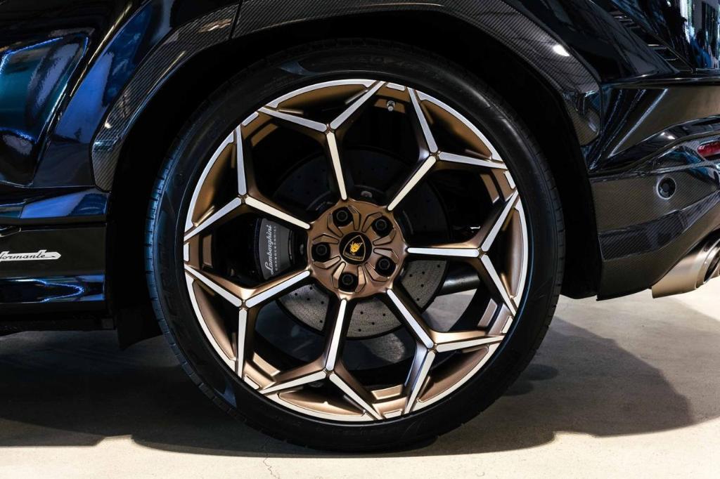 used 2024 Lamborghini Urus car, priced at $314,814