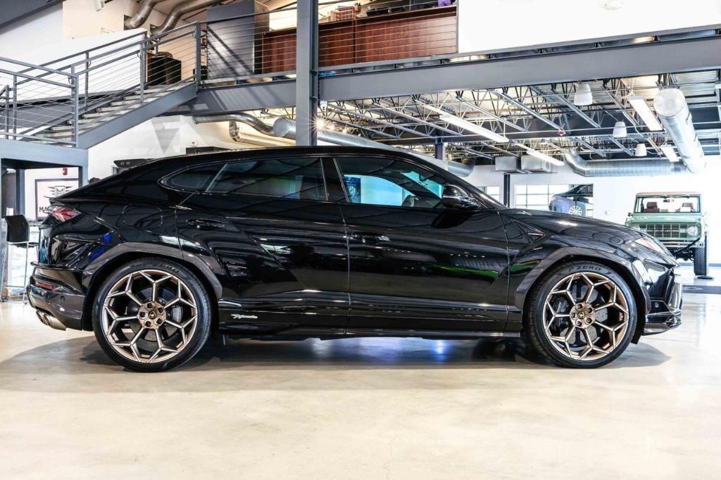 used 2024 Lamborghini Urus car, priced at $314,814