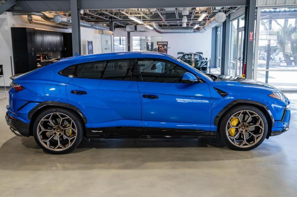 used 2024 Lamborghini Urus car, priced at $308,777