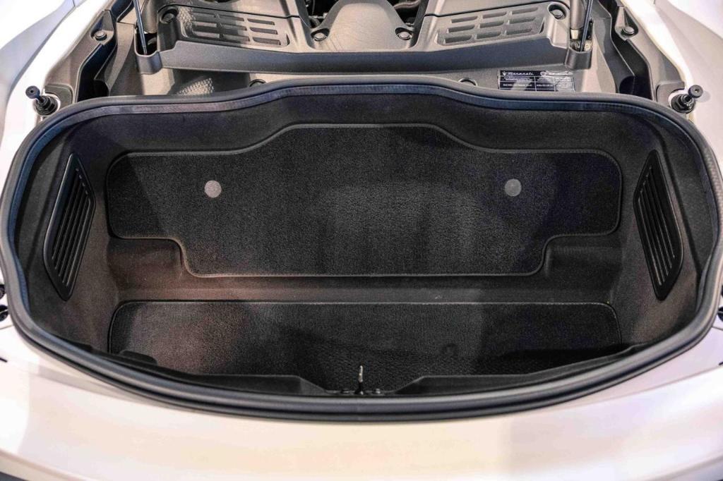 used 2022 Maserati MC20 car, priced at $174,918