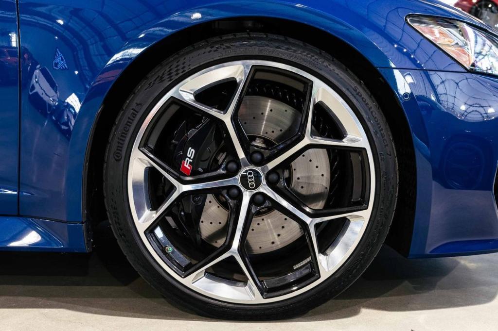 used 2024 Audi RS 6 Avant car, priced at $129,817