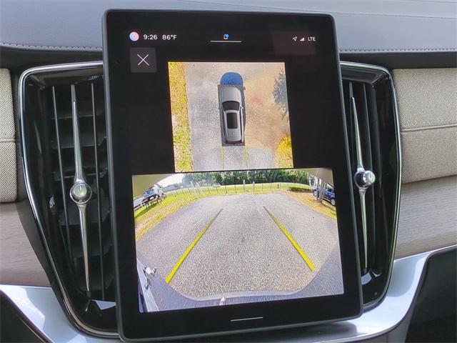 new 2025 Volvo XC90 car, priced at $68,155