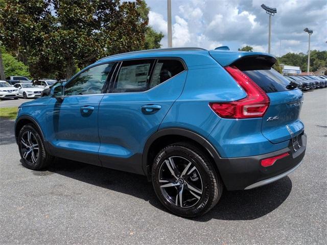 new 2025 Volvo XC40 car, priced at $41,449