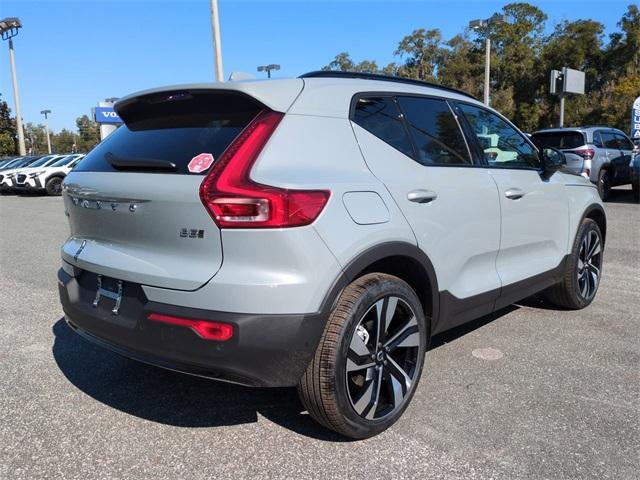 new 2025 Volvo XC40 car, priced at $47,716