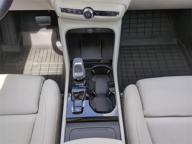 new 2025 Volvo XC40 car, priced at $47,335