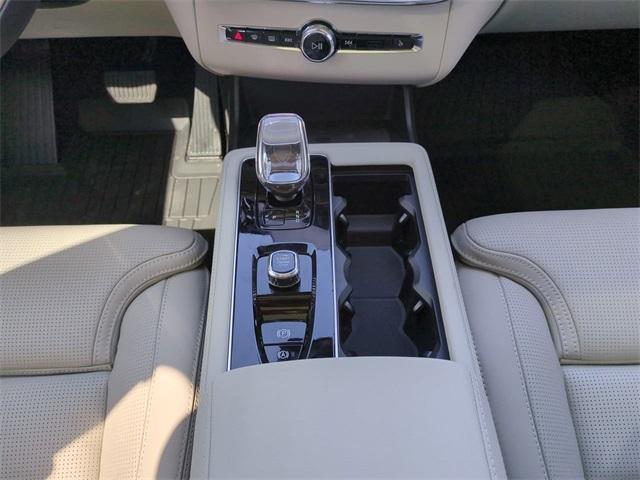 new 2026 Volvo XC90 Plug-In Hybrid car, priced at $83,125