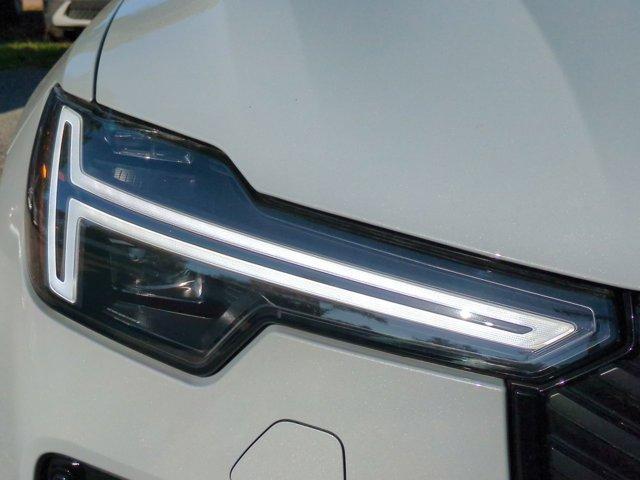 new 2026 Volvo XC90 car, priced at $69,926