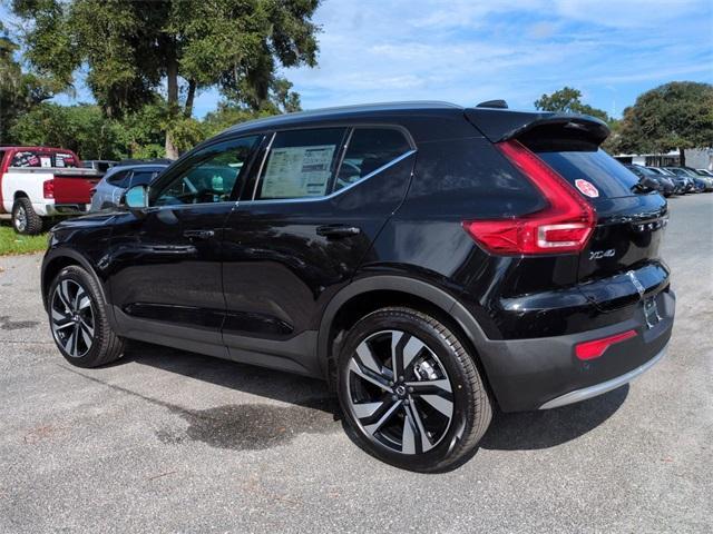 new 2025 Volvo XC40 car, priced at $46,563