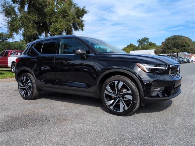 new 2025 Volvo XC40 car, priced at $46,563