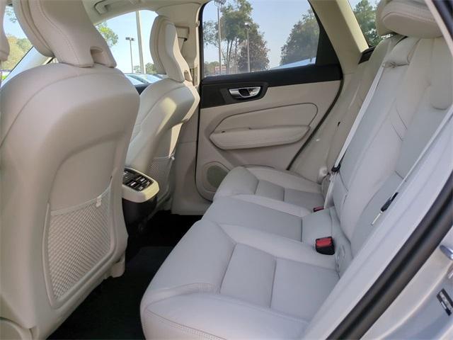 new 2026 Volvo XC60 car, priced at $58,244