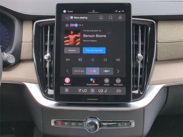 new 2026 Volvo XC90 car, priced at $75,145