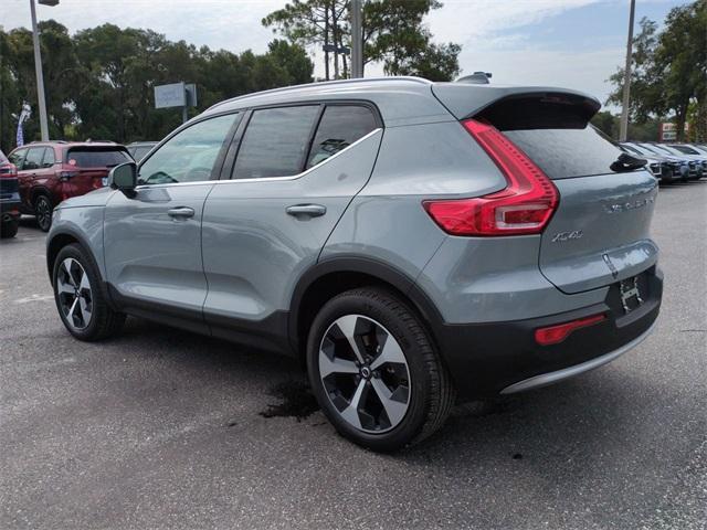 new 2025 Volvo XC40 car, priced at $45,132