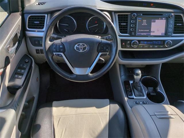 used 2015 Toyota Highlander car, priced at $17,547