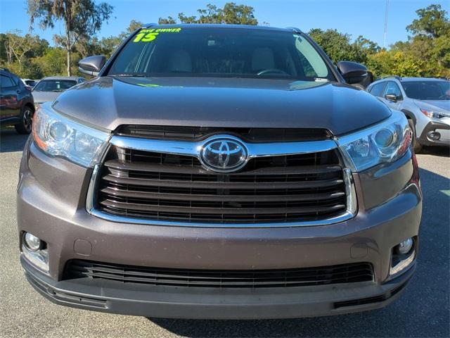 used 2015 Toyota Highlander car, priced at $17,547