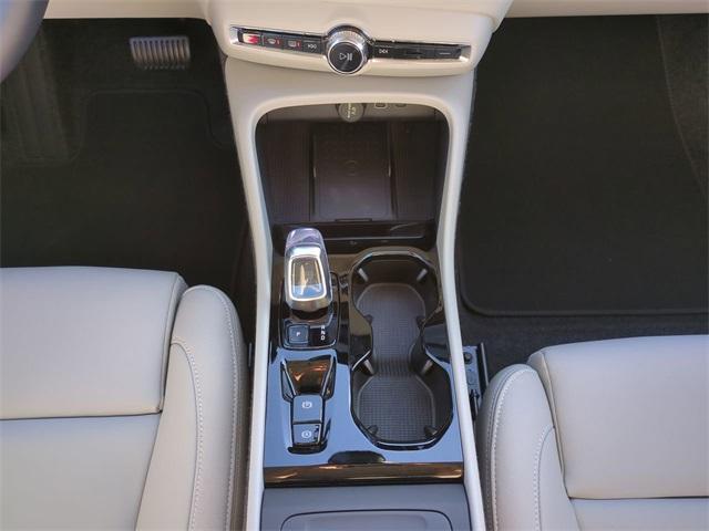 new 2026 Volvo XC40 car, priced at $40,189