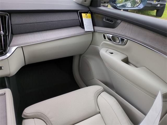 new 2026 Volvo XC90 car, priced at $67,889