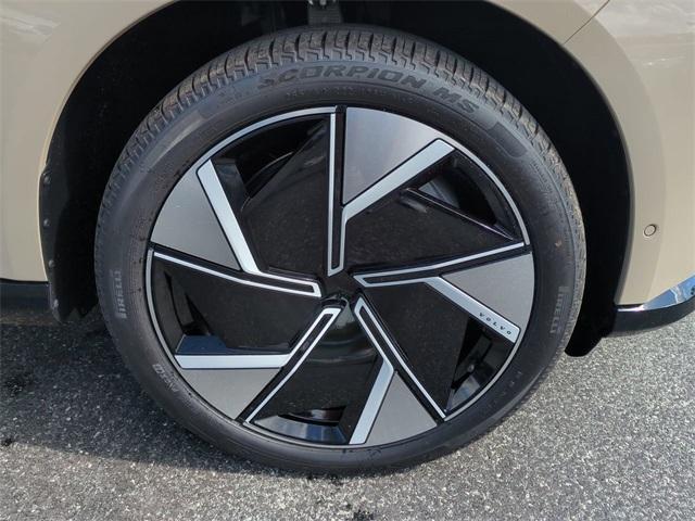 new 2025 Volvo EX90 car, priced at $74,113