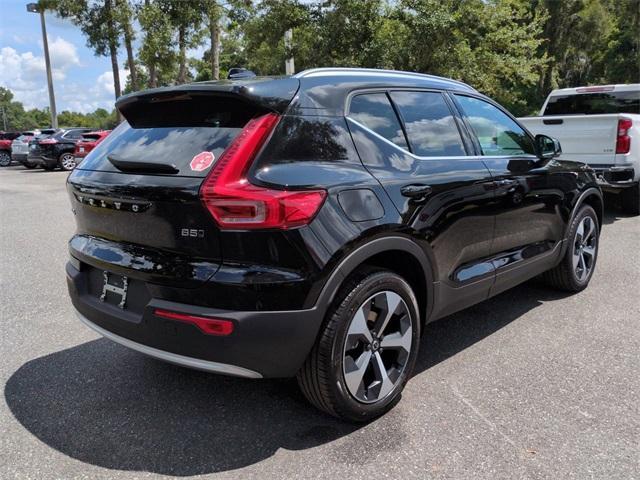 new 2025 Volvo XC40 car, priced at $42,949