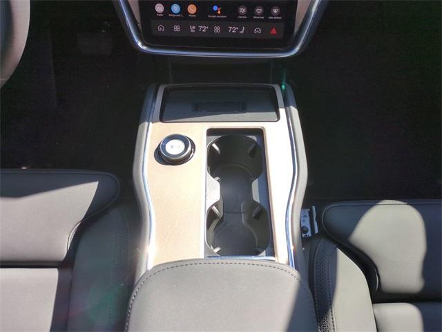 new 2025 Volvo EX90 car, priced at $91,840