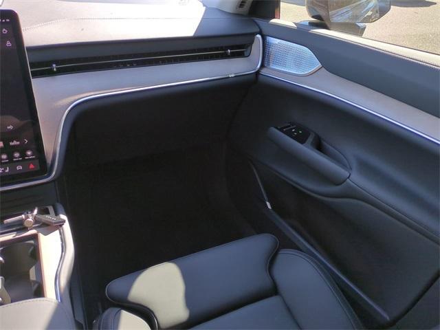 new 2025 Volvo EX90 car, priced at $91,840