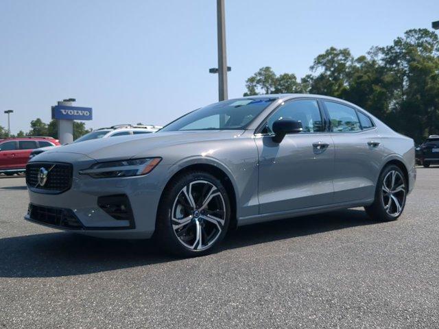 new 2024 Volvo S60 car, priced at $42,995