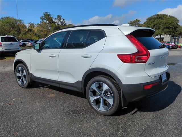 new 2025 Volvo XC40 car, priced at $44,295