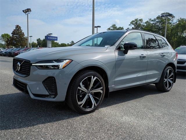 new 2025 Volvo XC60 car, priced at $59,660