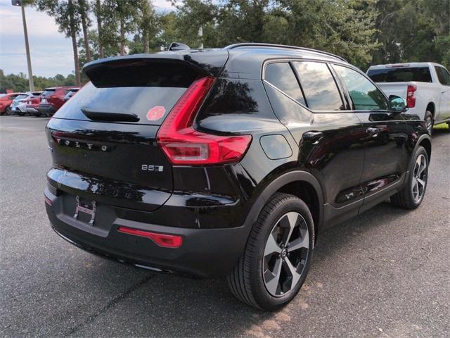 new 2025 Volvo XC40 car, priced at $45,132